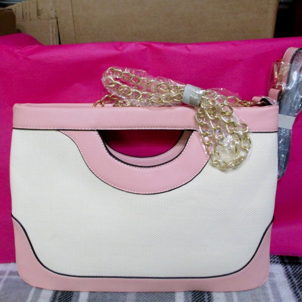 P35-NWT Mia K Farrow Blush Eliza Clutch/Crossbody